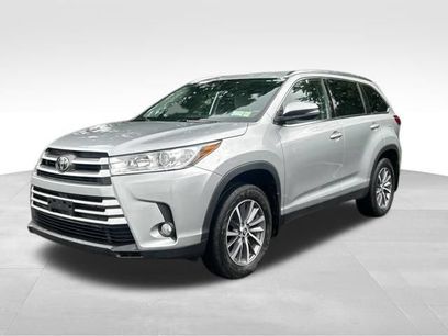 Used 2019 Toyota Highlander XLE