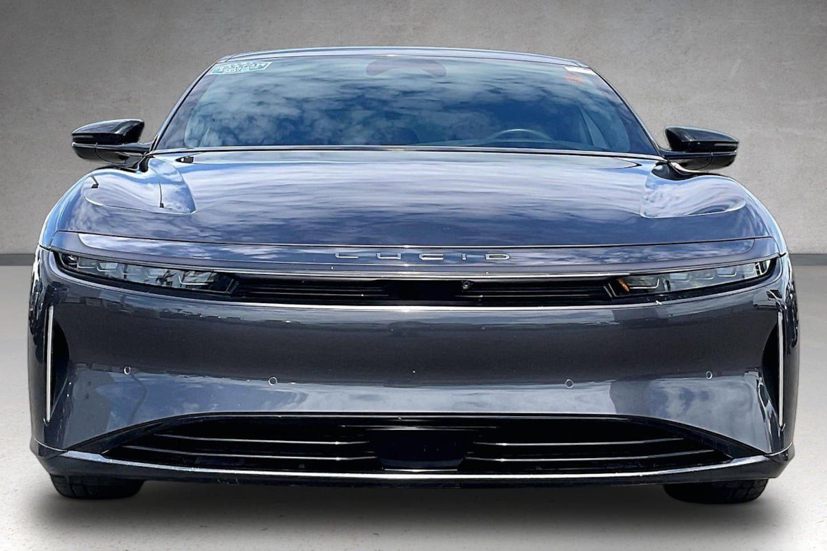 Used 2024 Lucid Air Pure RWD image 3