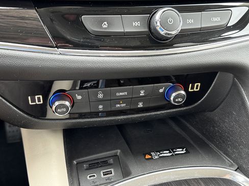 Used 2023 Buick Enclave Essence w/ Experience Buick Package image 27