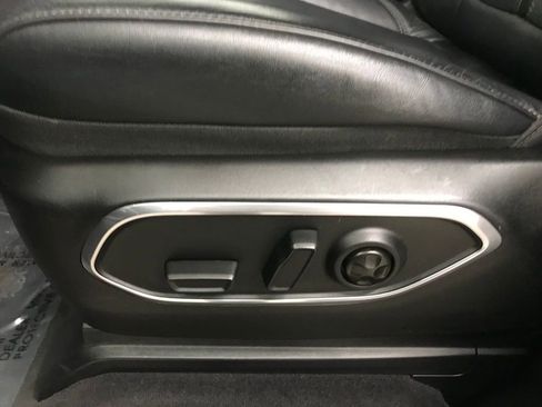 Used 2024 Jeep Wagoneer Series II image 13