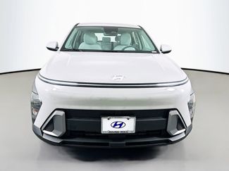 New 2026 Hyundai Kona SE video 2