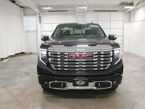Used 2024 GMC Sierra 1500 Denali AWD/4WD image 3