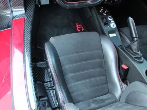 Used 2015 Alfa Romeo 4C Launch Edition w/ Convenience Group RWD image 21