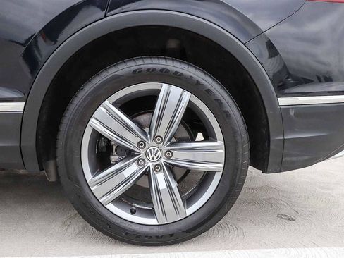 Used 2018 Volkswagen Tiguan SEL Premium FWD image 10