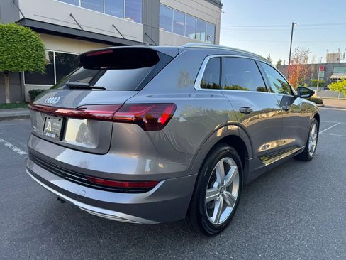 Used 2019 Audi e-tron Premium Plus w/ Towing Package AWD/4WD image 10