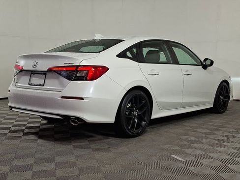 Used 2023 Honda Civic Sport image 9
