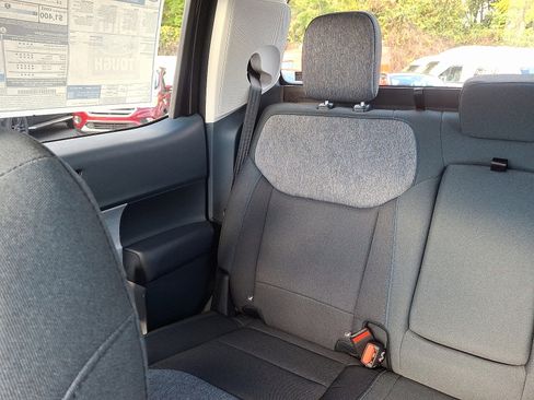 New 2025 Ford Maverick XLT image 12