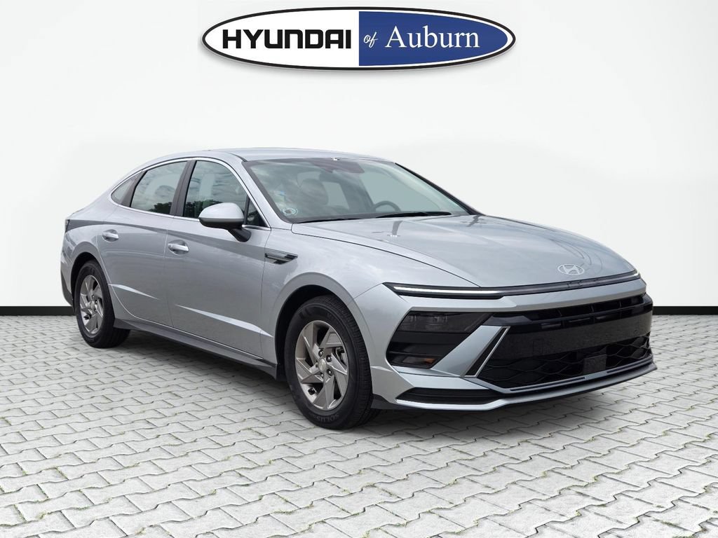 New 2026 Hyundai Sonata SE FWD image 1