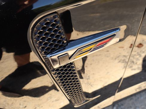 Used 2018 Cadillac CTS V w/ Carbon Fiber Package RWD image 14