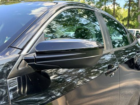 Used 2018 Honda Civic EX image 14
