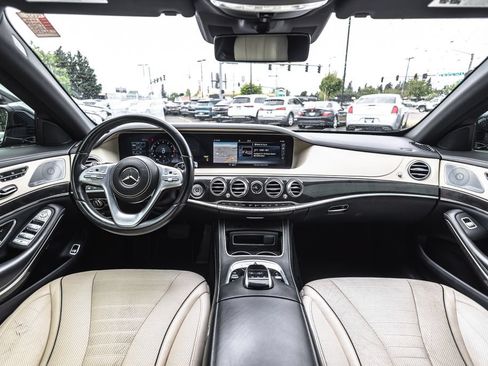 Used 2020 Mercedes-Benz S 560 Sedan image 26