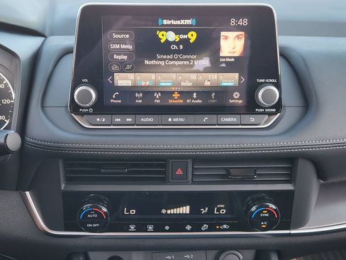 Used 2026 Nissan Rogue SV FWD image 11