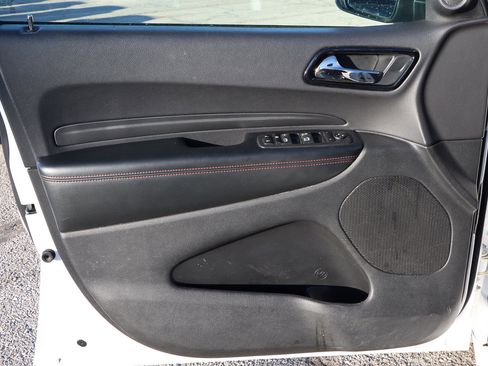 Used 2023 Dodge Durango GT RWD image 13