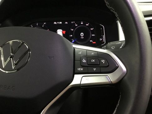 Used 2023 Volkswagen Atlas SE AWD/4WD image 32