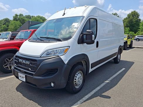 Used 2026 RAM ProMaster 2500 w/ Convenience Group FWD image 2