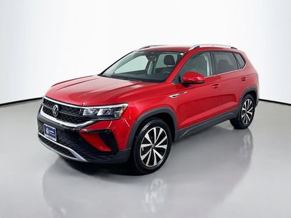 Certified 2022 Volkswagen Taos SE w/ IQ.Drive SE Package