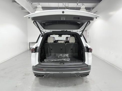 New 2026 Buick Enclave Preferred w/ LPO, All-Weather Package image 8