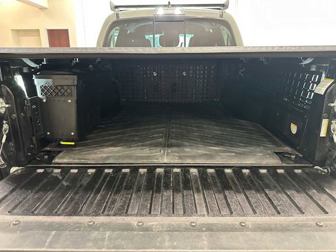 Certified 2023 Toyota Tacoma TRD Off-Road w/ Technology Package AWD/4WD image 30