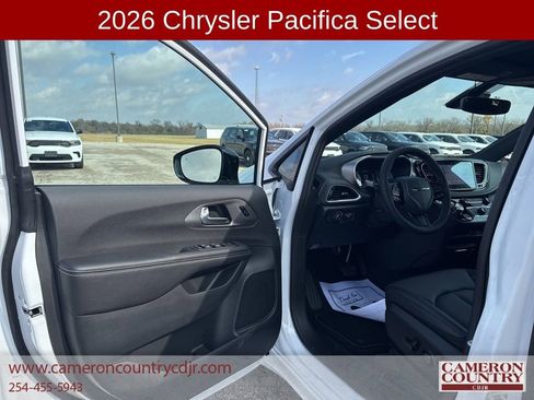 New 2026 Chrysler Pacifica Select image 11
