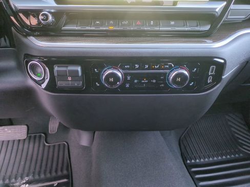 New 2026 GMC Sierra 1500 Elevation AWD/4WD image 14