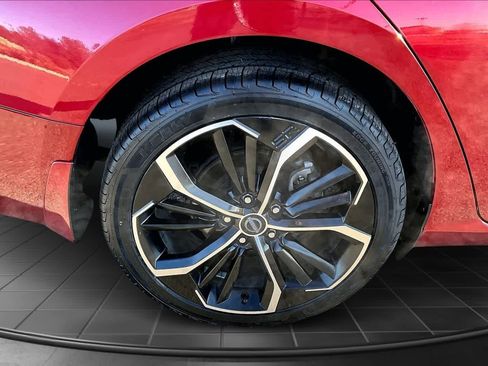 Used 2023 Nissan Altima 2.5 SR w/ SR Premium Package image 35