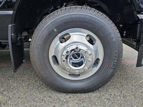 New 2026 Ford F350 Platinum w/ Platinum Plus Package AWD/4WD image 9