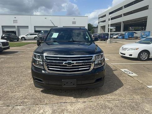 Used 2018 Chevrolet Tahoe LS image 2