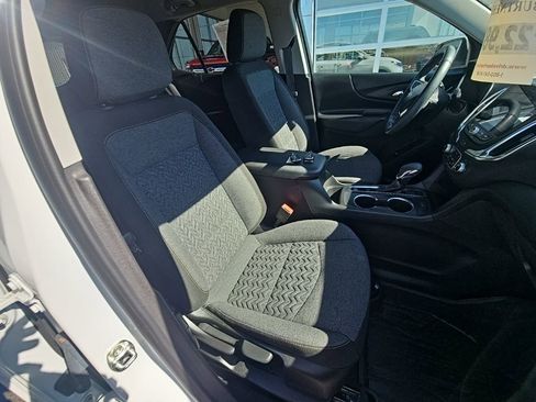 Used 2024 Chevrolet Equinox LT AWD/4WD image 26