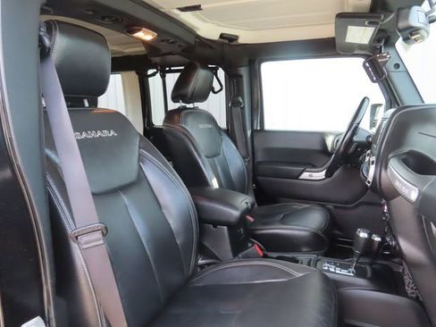 Used 2018 Jeep Wrangler Unlimited Sahara w/ Max Tow Package AWD/4WD image 24