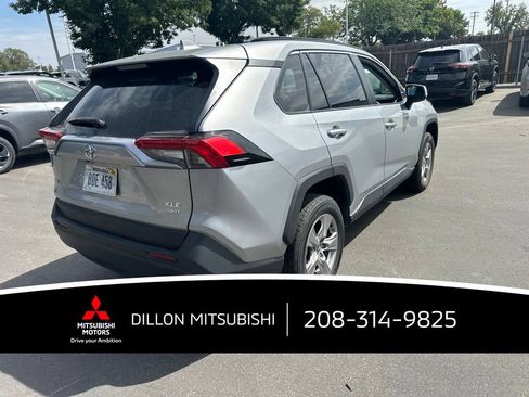 Used 2025 Toyota RAV4 XLE AWD/4WD image 10