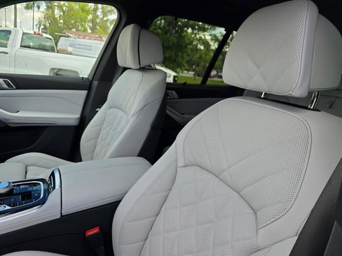 New 2026 BMW X5 sDrive40i w/ Executive Package RWD image 16