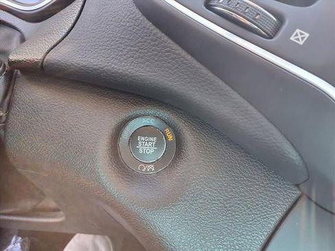 Used 2023 Jeep Cherokee Altitude Lux image 66