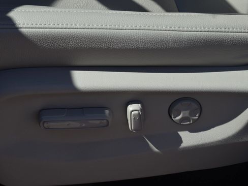 Used 2025 Honda Odyssey EX-L image 23