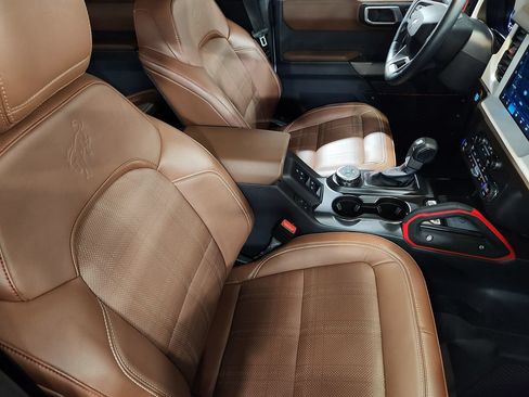 Used 2023 Ford Bronco Heritage Edition AWD/4WD image 32