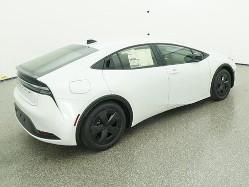 New 2026 Toyota Prius Plug-In Hybrid FWD image 9