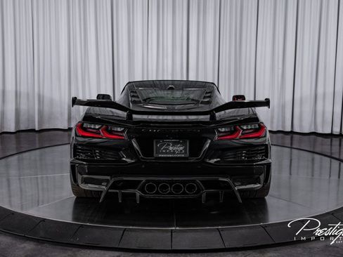 Used 2025 Chevrolet Corvette Z06 w/ Stealth Interior Trim Package image 17