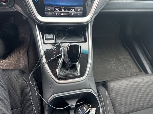 Used 2020 Subaru Outback Premium w/ Popular Package #1 image 9