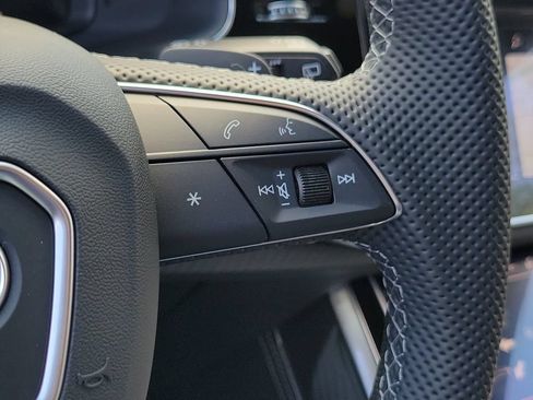 New 2026 Audi SQ8 Premium Plus AWD/4WD image 9