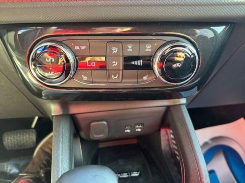 Used 2025 Chevrolet TrailBlazer RS w/ Convenience Package AWD/4WD image 22