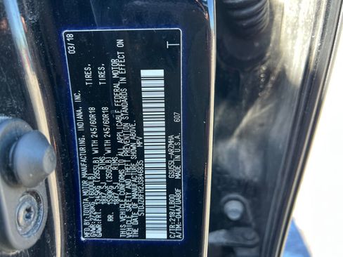 Used 2018 Toyota Highlander XLE AWD/4WD image 42