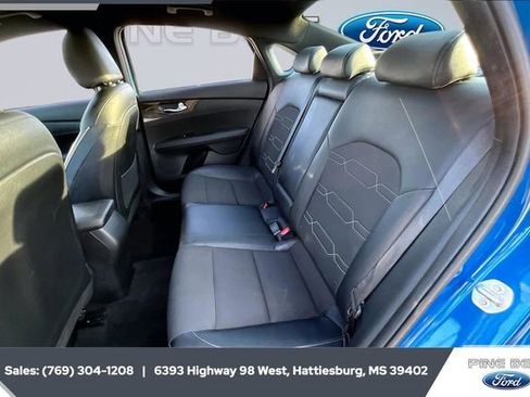 Used 2023 Kia Forte GT-Line w/ GT-Line Technology Package image 19