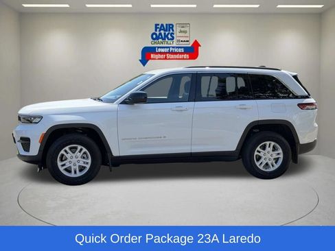 Certified 2024 Jeep Grand Cherokee Laredo w/ MOPAR Finishing Package RWD image 12