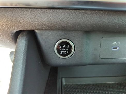 Certified 2023 Nissan Rogue S image 39