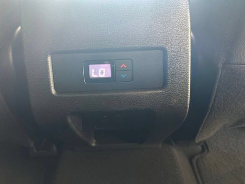 Used 2022 Mitsubishi Outlander SEL AWD/4WD image 30