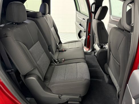 Used 2025 GMC Acadia Elevation w/ Black Edition image 14