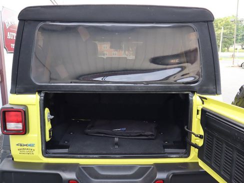 Used 2024 Jeep Wrangler Unlimited AWD/4WD image 4