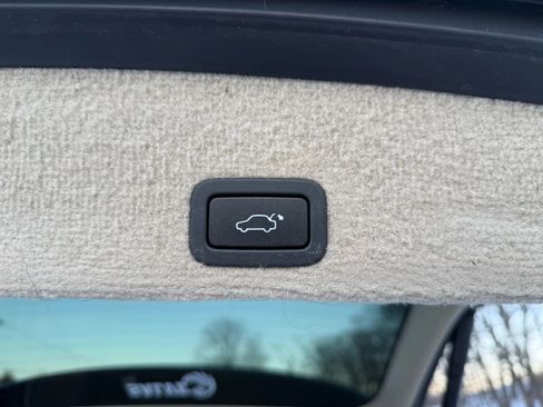 Used 2015 Volvo XC60 T5 Platinum FWD image 32