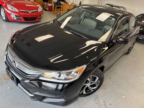 Used 2016 Honda Accord LX image 6