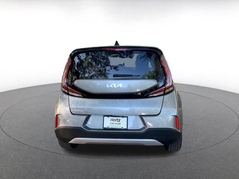 Used 2025 Kia Soul LX w/ LX Technology Package image 6