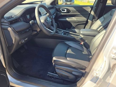 New 2026 Jeep Compass Latitude AWD/4WD image 19
